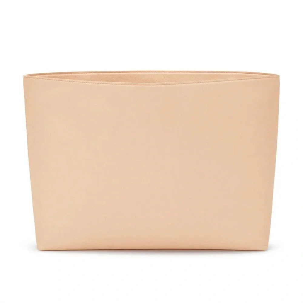 Cuyana Structured Tote (Classic) with additional Tote Organizer - Picture 7 of 10